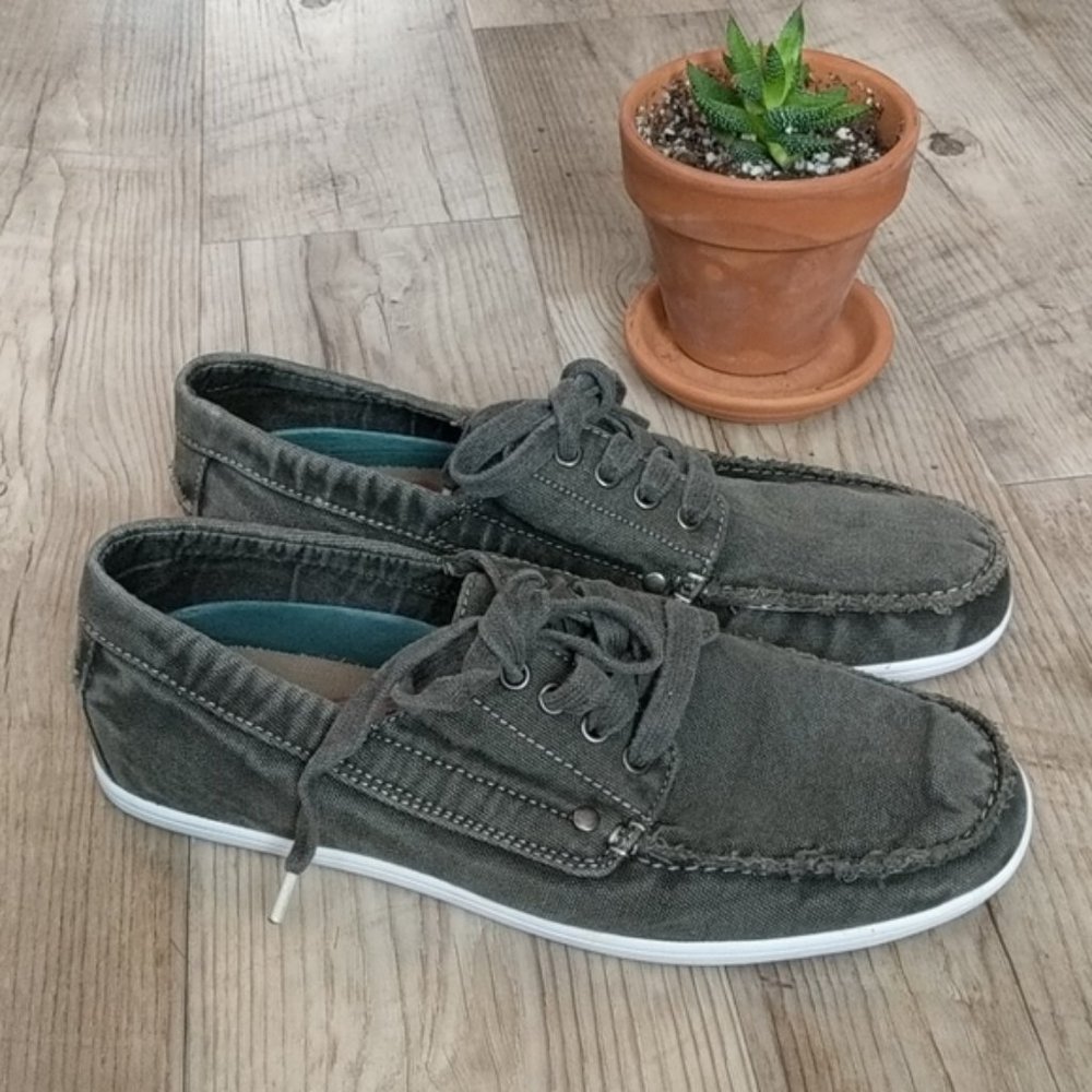 NWT Day Five Men's Sneakers